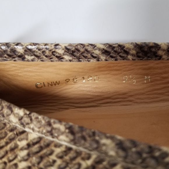 Stuart Weitzman Brown & Tan Snakeskin Embossed Leather Tassel Driving Loafer 9½ - Picture 5 of 13